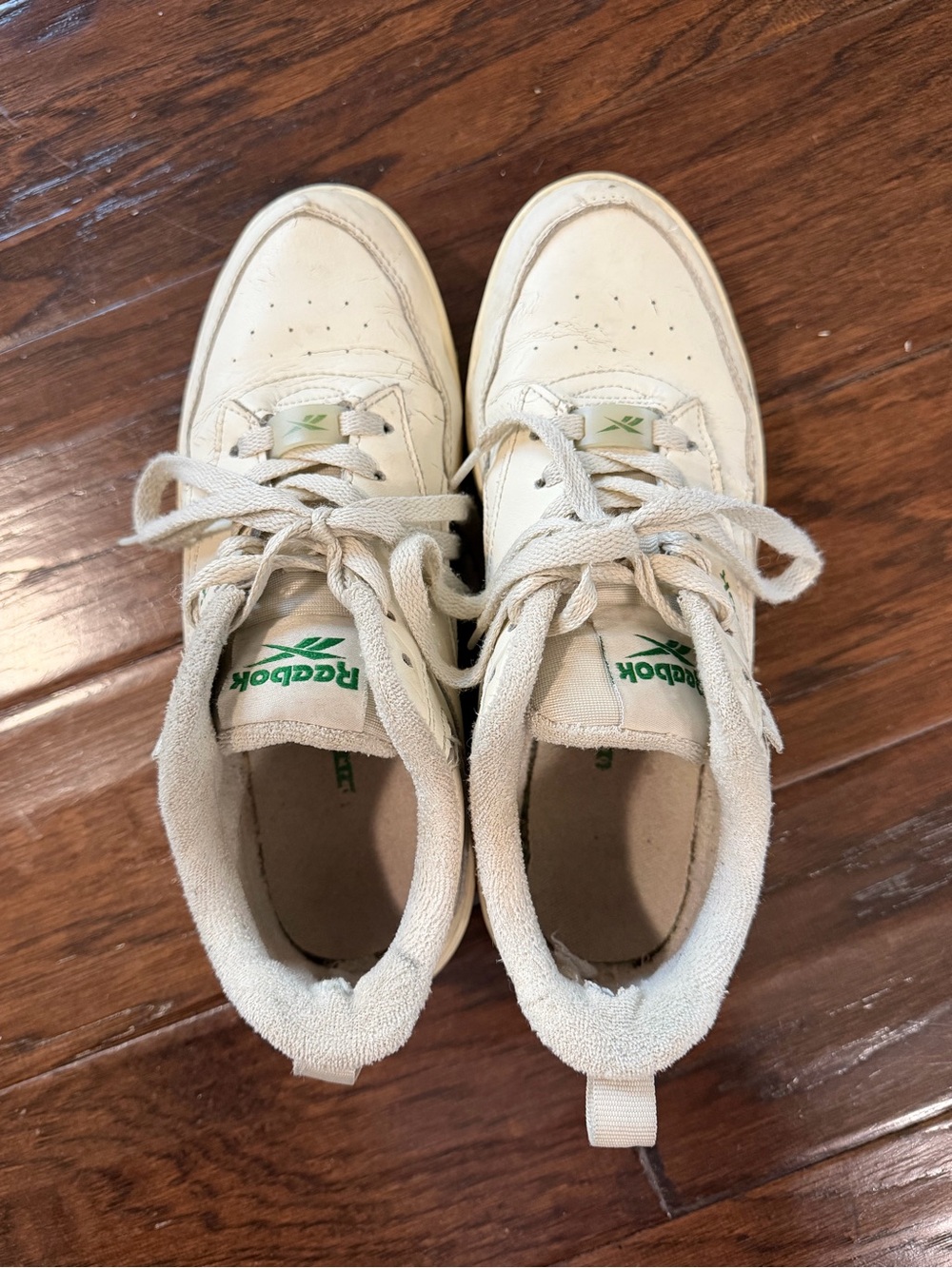 Reebok Women’s Cream Sneakers with Green Logo Accents Size 7